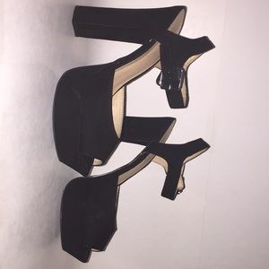 Black platform sandals